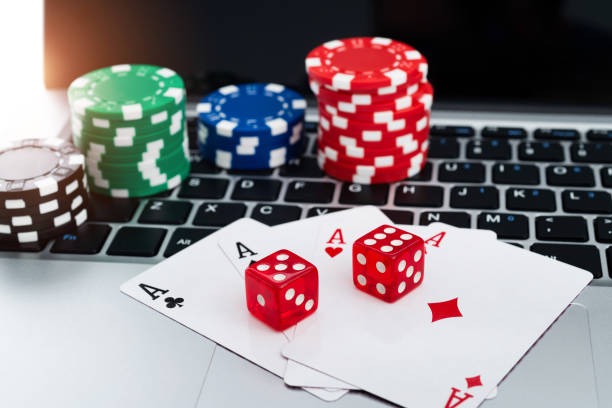 Live roulette studio with spinning wheel and croupier Live roulette studio with spinning wheel and croupier